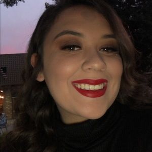 Meet your Posher, Ariana